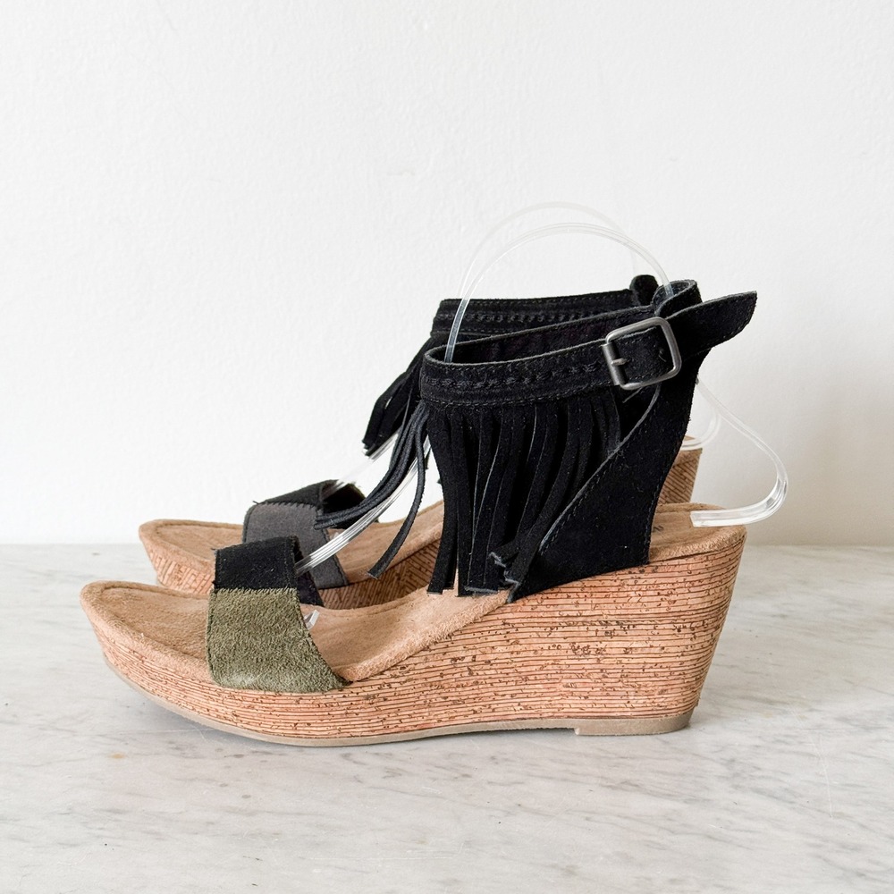 Minnetonka Womens Suede Fringe‎ Wedge Sandals Black Green Patchwork Boho 10